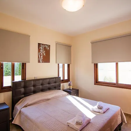 Prengos - Three Bedroom With Private Swimming Pool Villa
